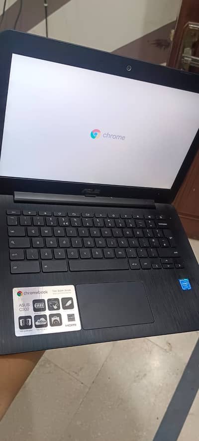 Asus c300m Chromebook