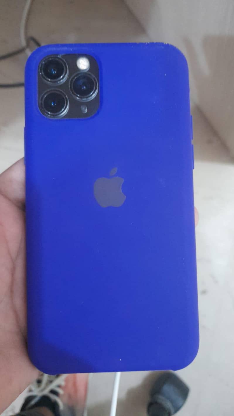 Apple iPhone 11 Pro 2
