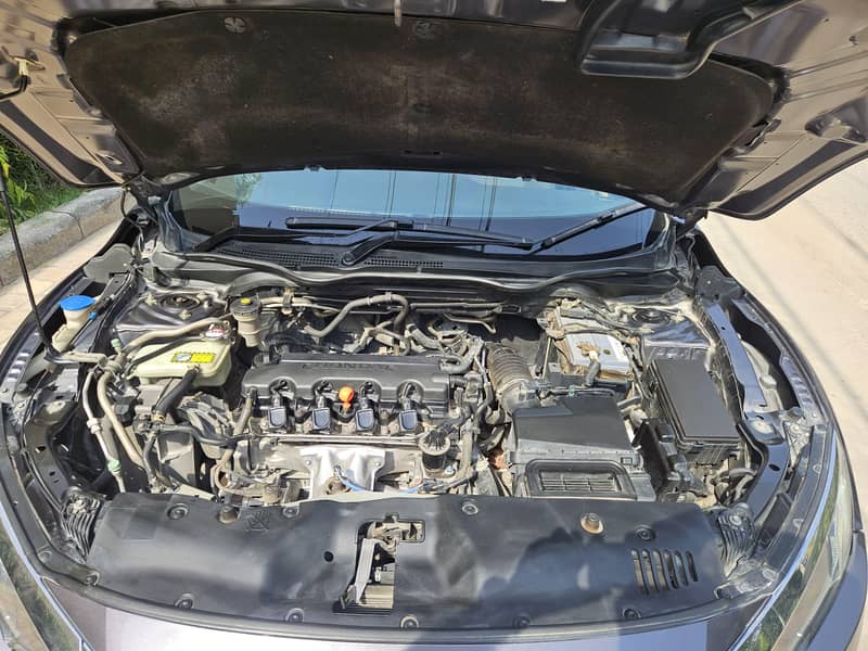 Honda Civic 1.8 i-VTEC (2018) – Red Meter – Pristine Condition! - Cars ...