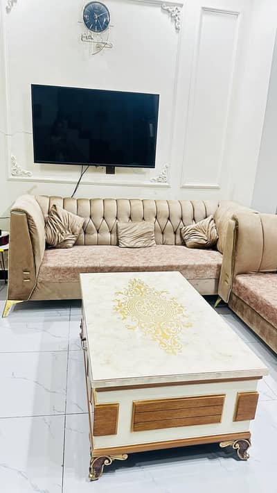 sofa set with centre table