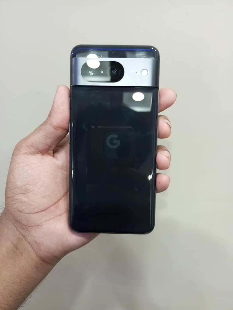 Google Pixel 8 5
