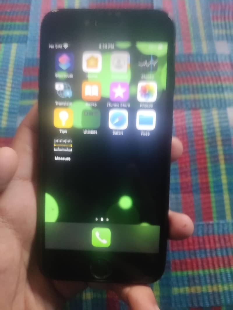 Apple iPhone 7 1
