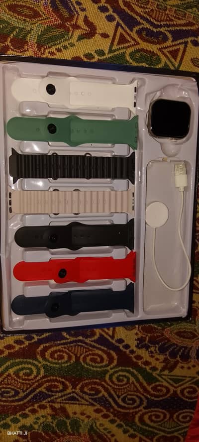 : Smart Watch Series 11 (46mm) - Excellent Condition