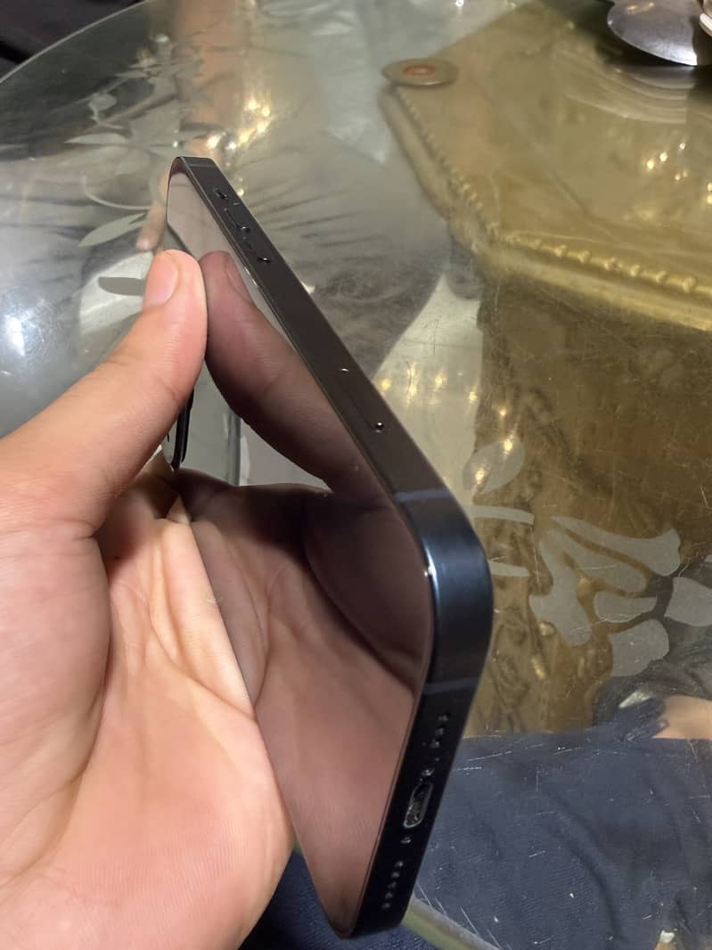 Apple iPhone 13 3