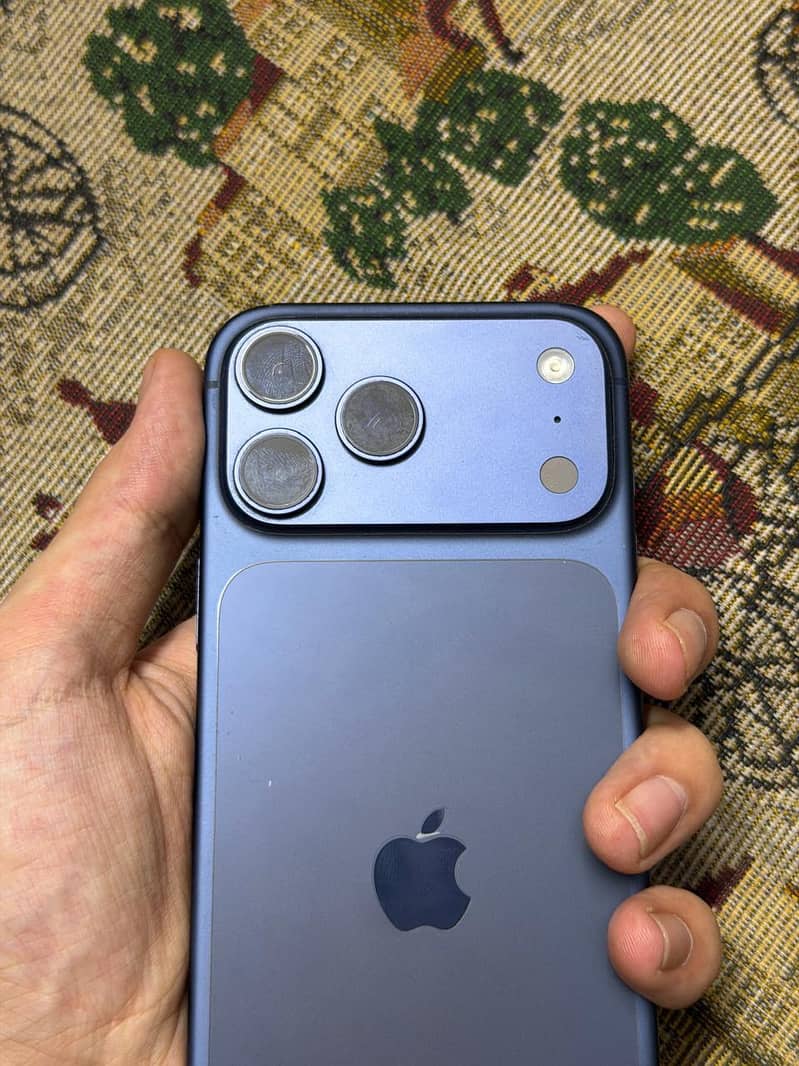 iPhone 17 pro max 2