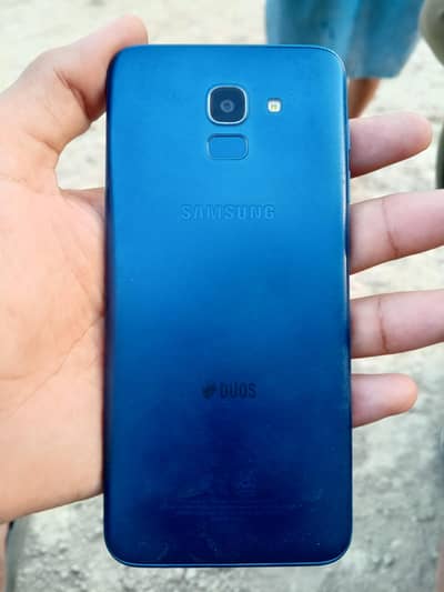 Samsung Mobile J6