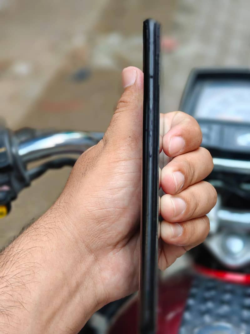 OPPO A76 3