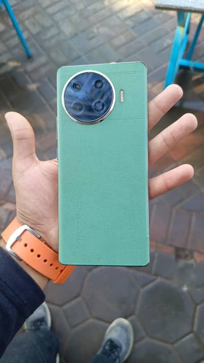 Tecno Spark 20 Pro Plus