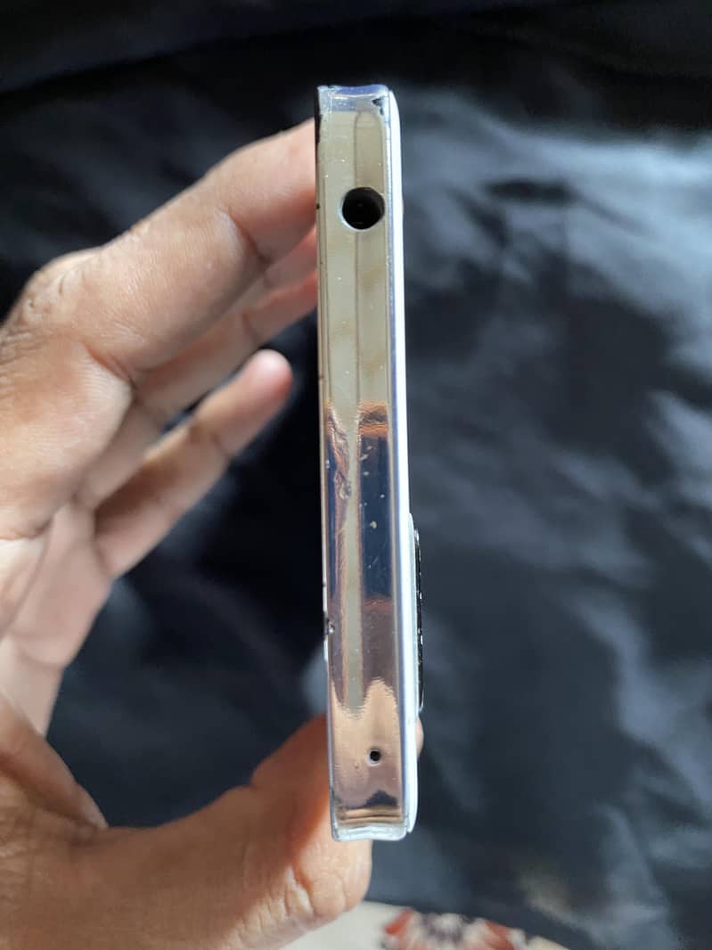 Sharp Aqous Zero 6 5
