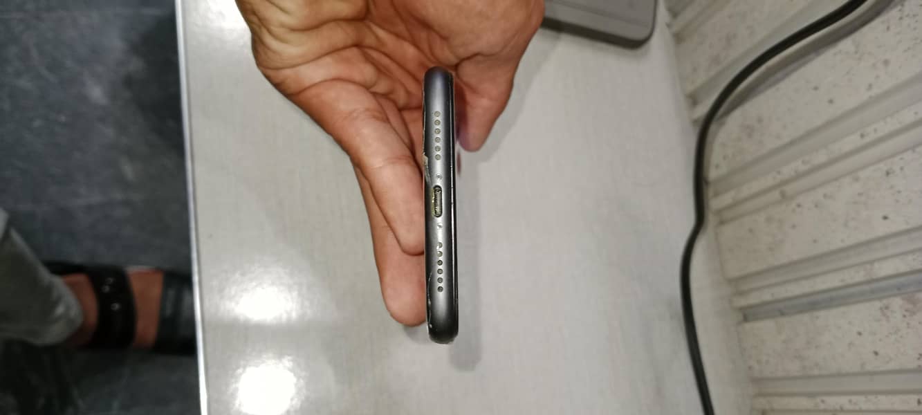 Apple iPhone 11 2