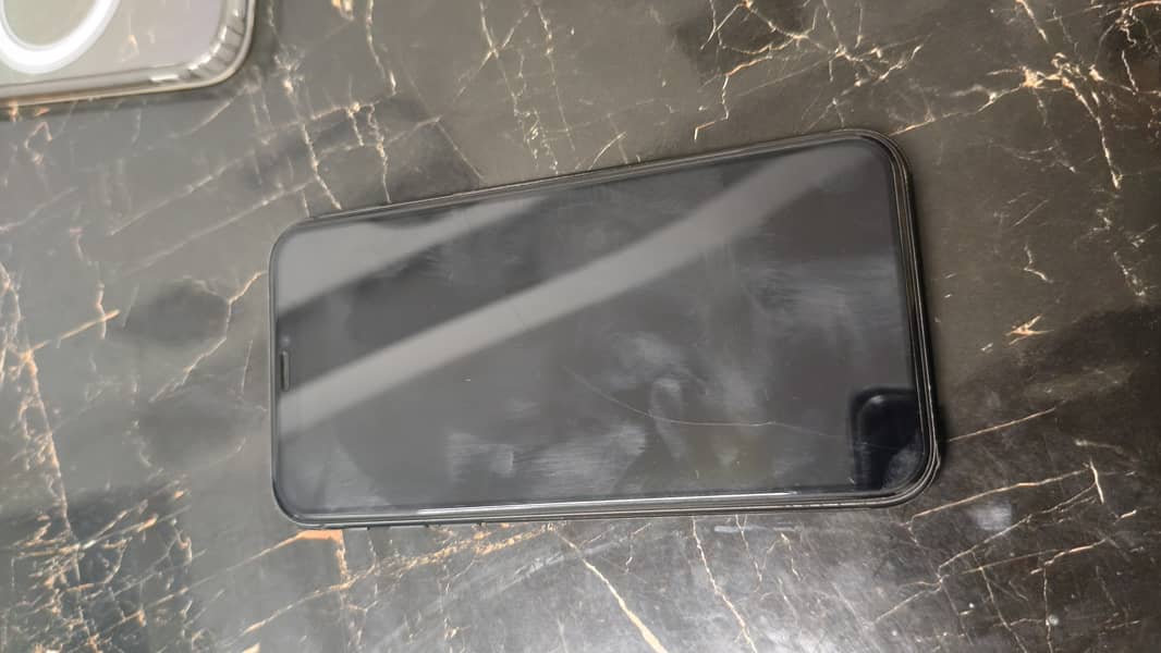 Apple iPhone 11 5