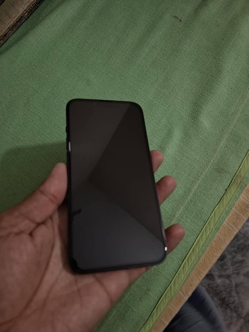 Apple iPhone 14 0