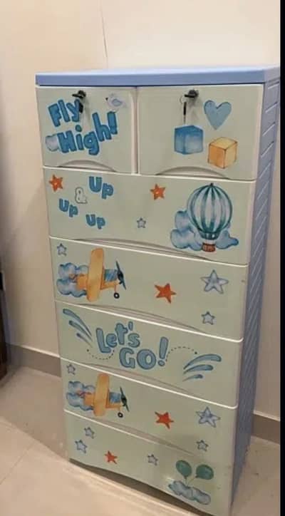 Baby cabinet
