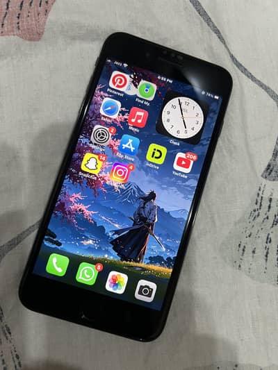 Apple iPhone 11 anyone wants to sell plz contact (03062199246)