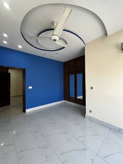10 Marla Upper Portion Available For Rent Central Park Housing Scheme Ferozpur Road Lahore