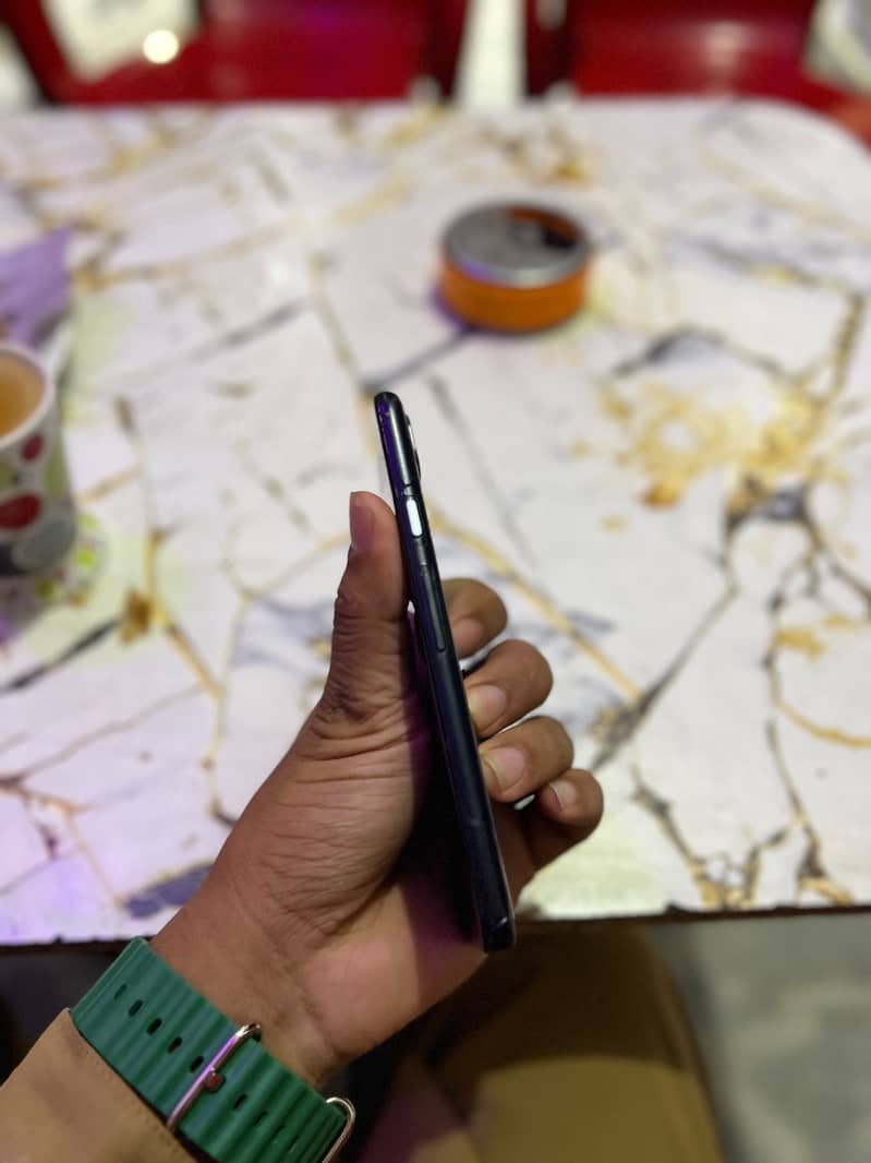 Google Pixel 4a 3