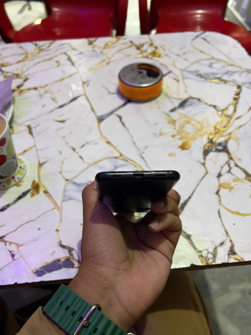 Google Pixel 4a 5
