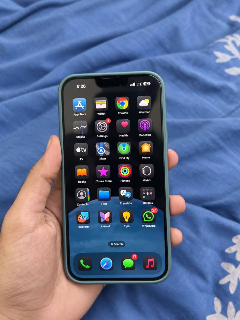 Apple iPhone 15 plus 3