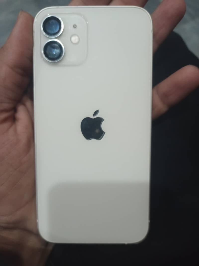 Apple iPhone 12 3