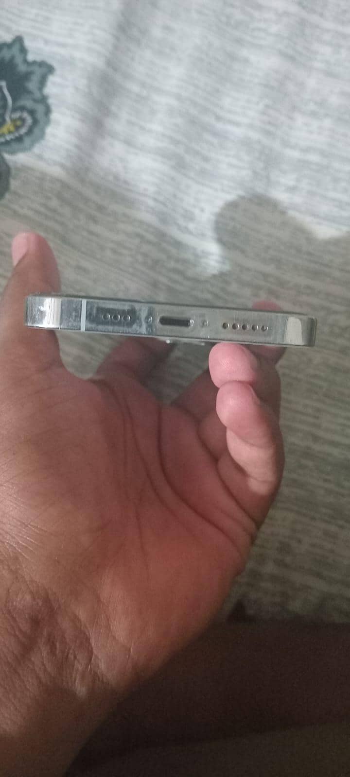 Apple iPhone 12 5