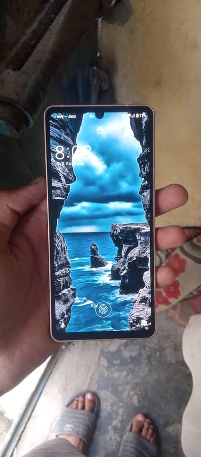 Sharp Aquos Sense7