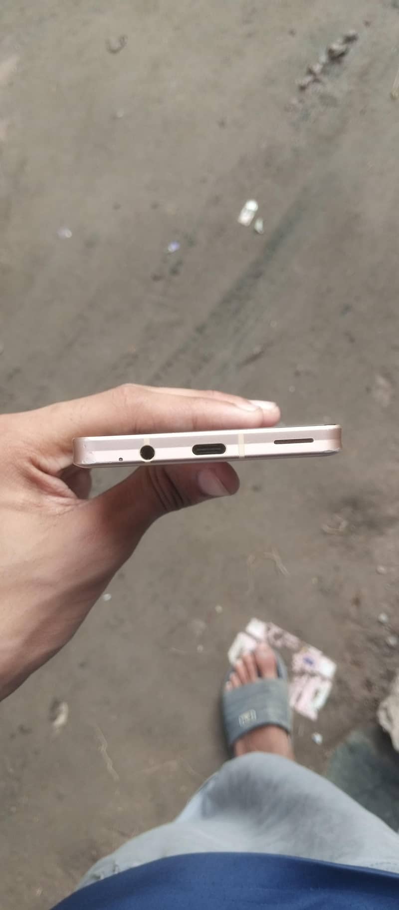 Sharp Aquos Sense7 5