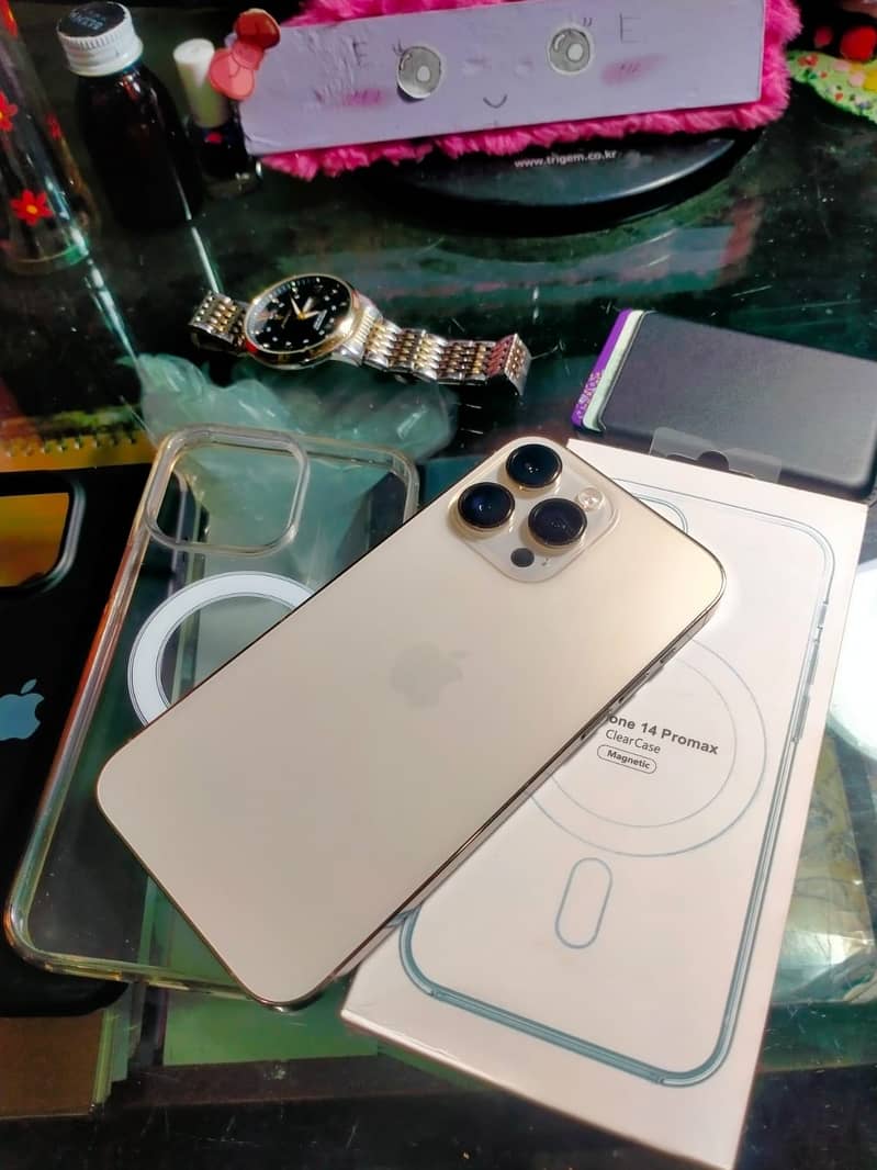 Apple iPhone 14 Pro Max 0