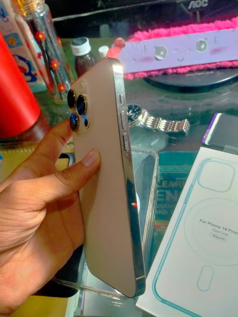 Apple iPhone 14 Pro Max 3