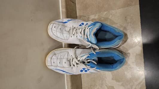 yonex shoes