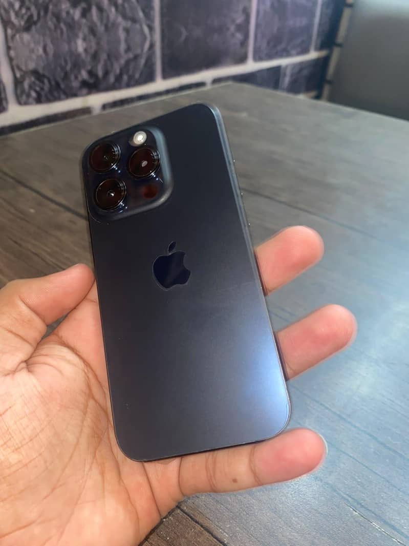 Apple iPhone 15 Pro 1