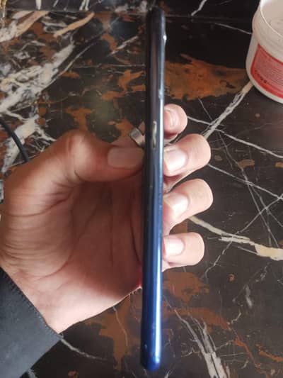 OPPO F9