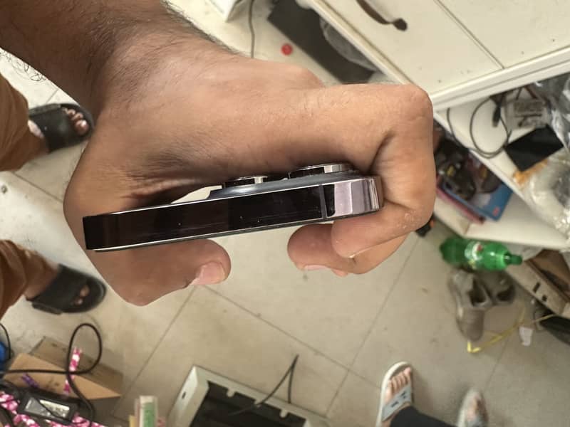 Apple iPhone 14 Pro 4