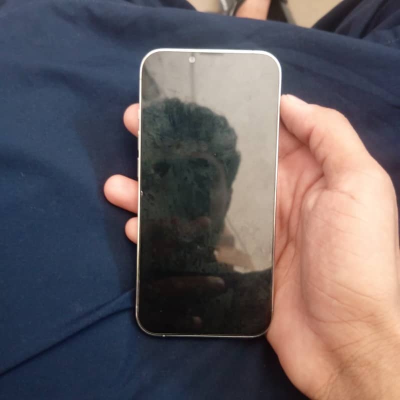 Apple iPhone 13 Pro 2
