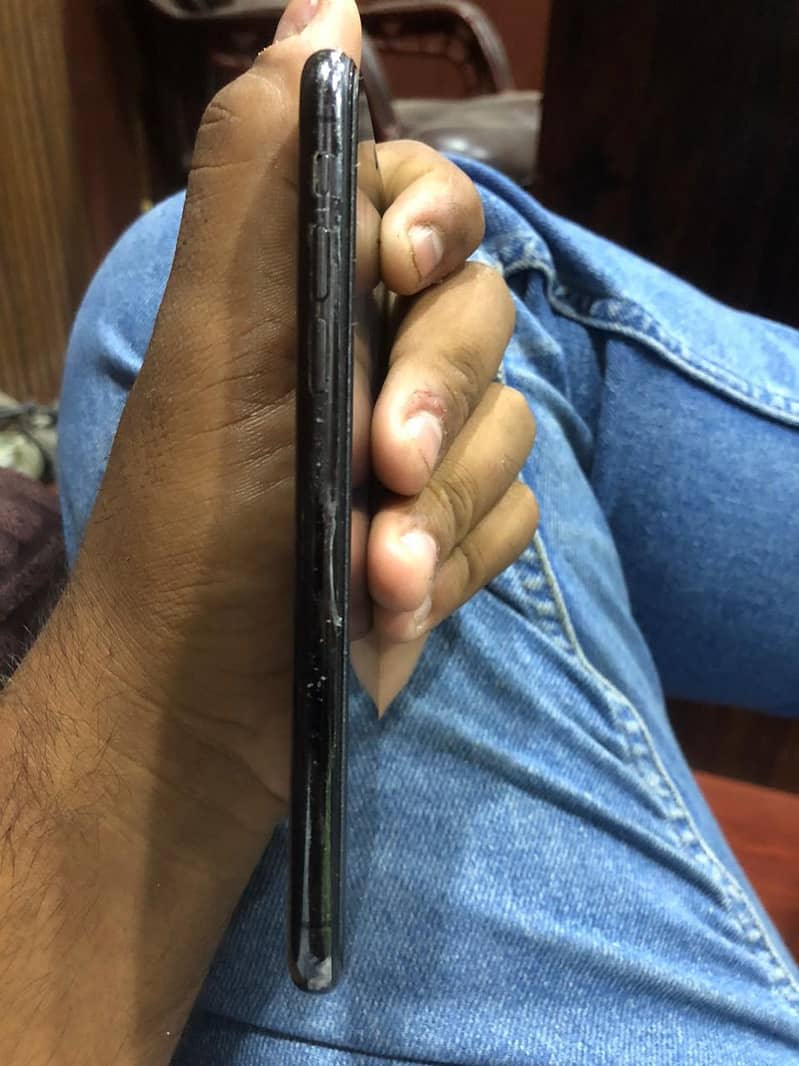 Apple iPhone XS 6