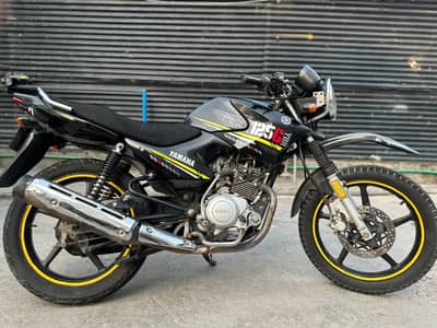 Yamaha YBRG black 2020 model mint condition.