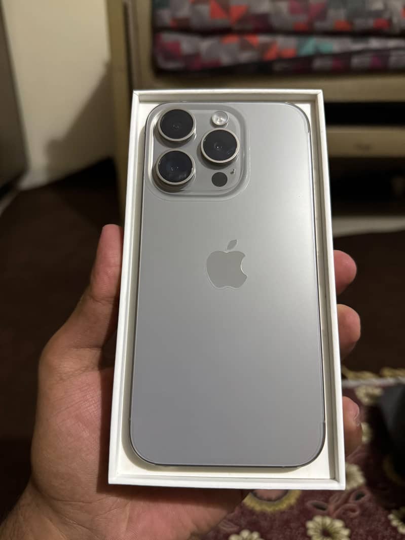 iPhone 15 pro jv 4