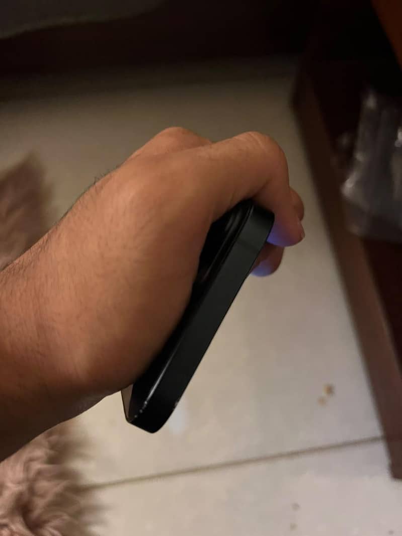 Apple iPhone 14 2