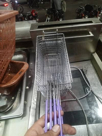 Fryer  with counter ( Fries )