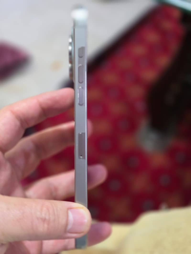 Apple iPhone 15 Pro Max 5