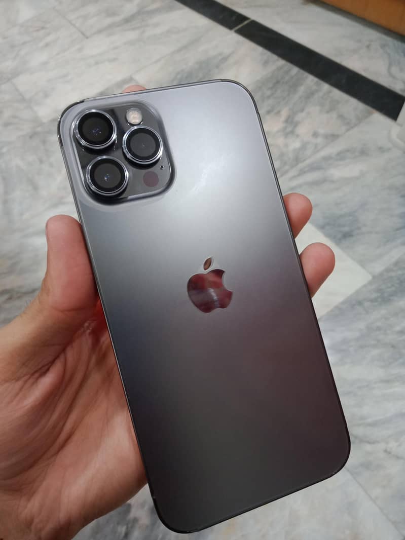 iPhone 12 Pro Max 0