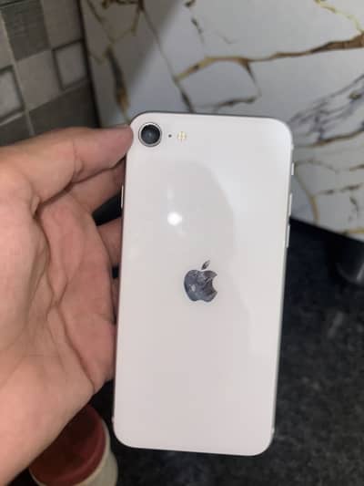 Apple iPhone SE