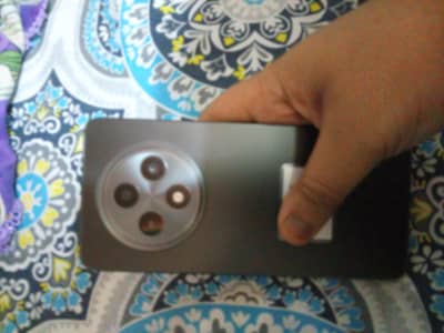 OPPO Reno12f
