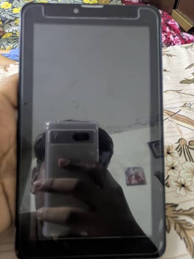 OLD TABLET FOR SALE WITH APPLE AIRPODS PRO 2