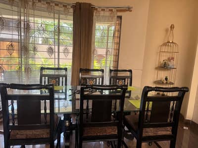 Dinning table
