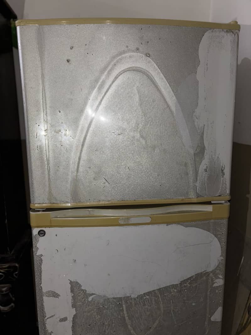Refrigerator 4