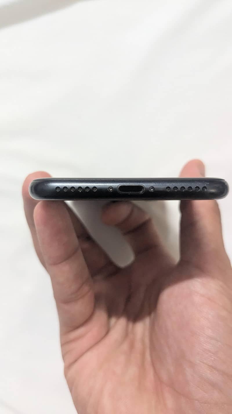 Apple iPhone SE 4