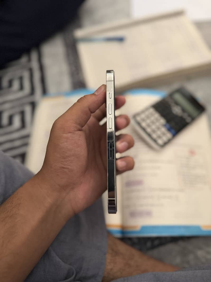 Apple iPhone 14 Pro 6