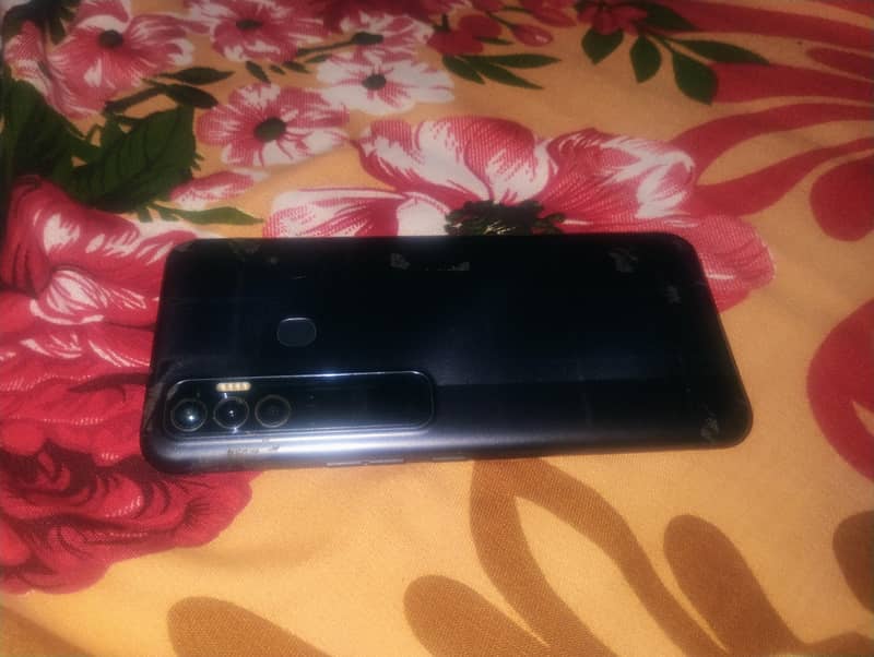 Tecno spark 7 pro 3