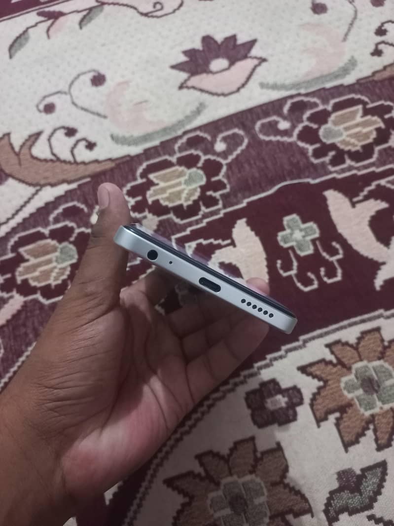 Tecno Spark 30 2