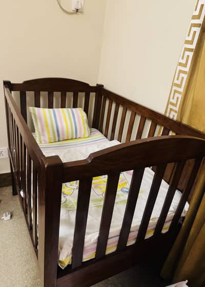 Pure Wooden Baby Cot for toddlers and kids upto 3 years